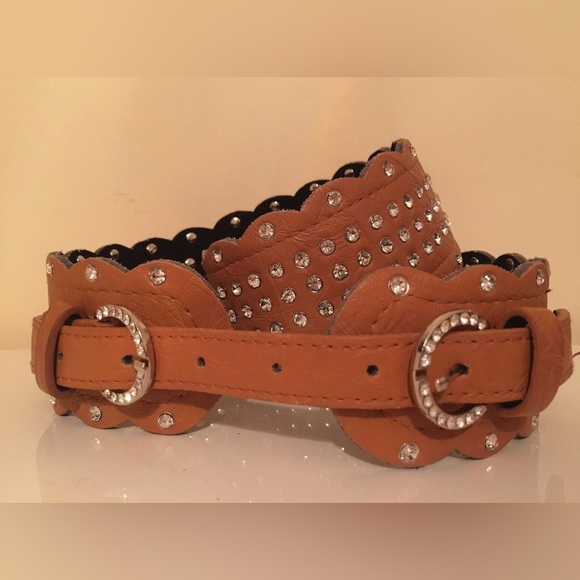 mamosa boutique Accessories - Wide crystal belt (new)